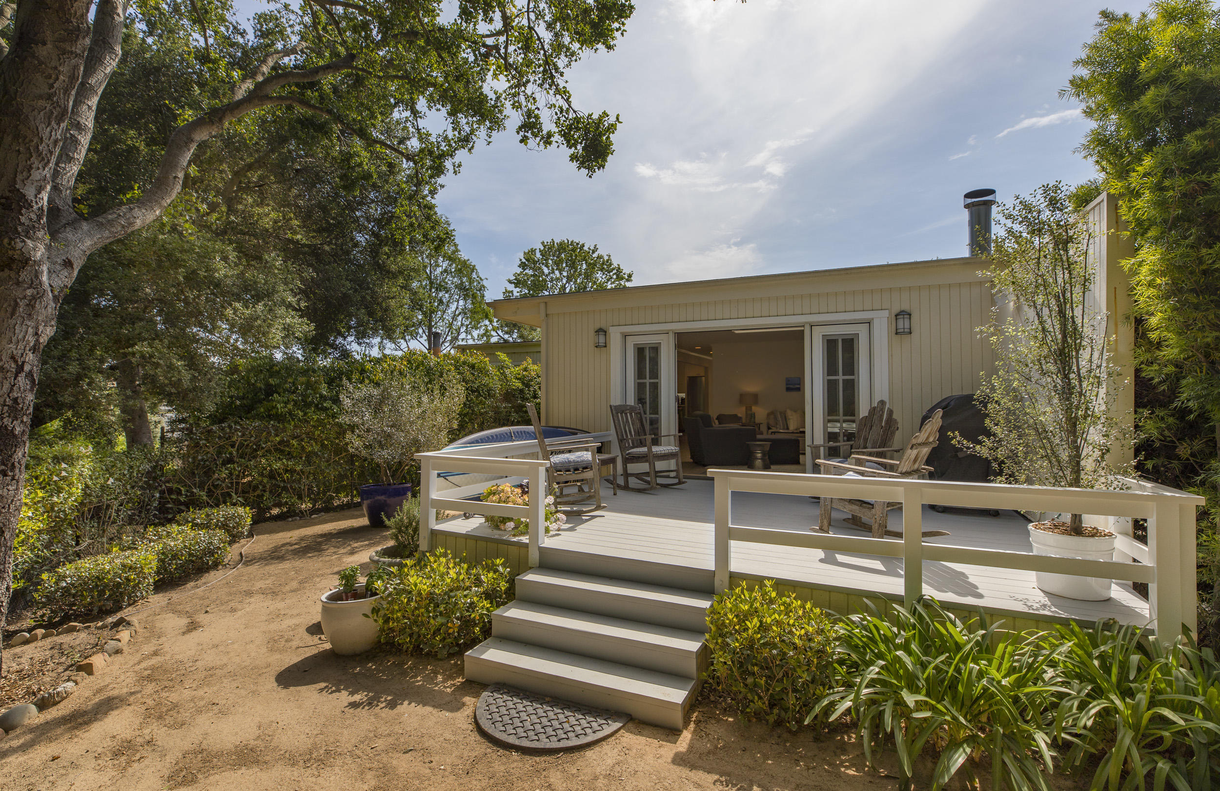 546 San Ysidro Road, Unit A Santa Barbara, CA 93108 - Photo 17 of 23 back deck