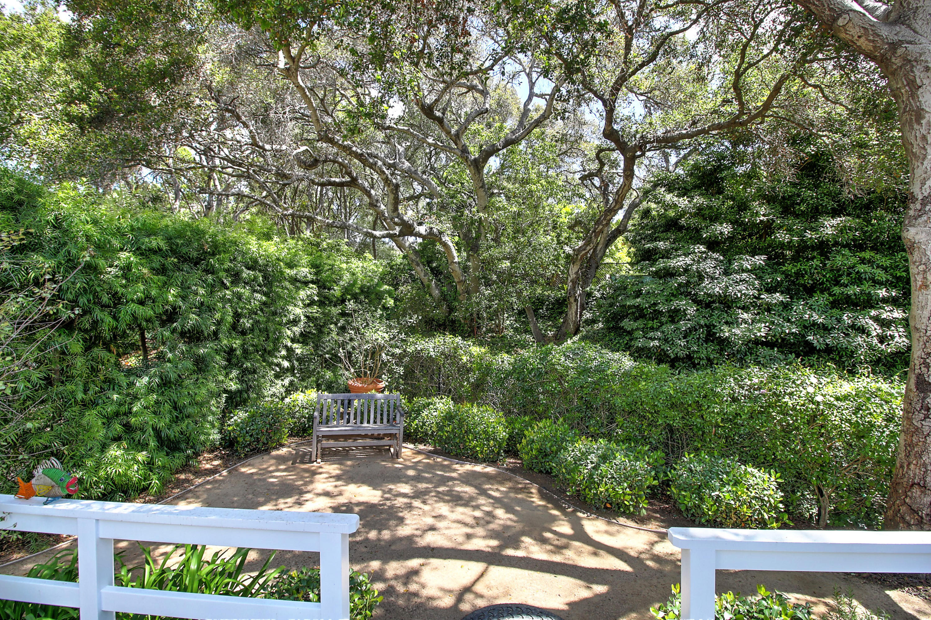 546 San Ysidro Road, Unit A Santa Barbara, CA 93108 - Photo 18 of 23 rear yard