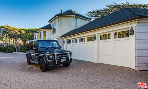 $16,850,000 | 30760 Broad Beach Road, Malibu, CA 90265