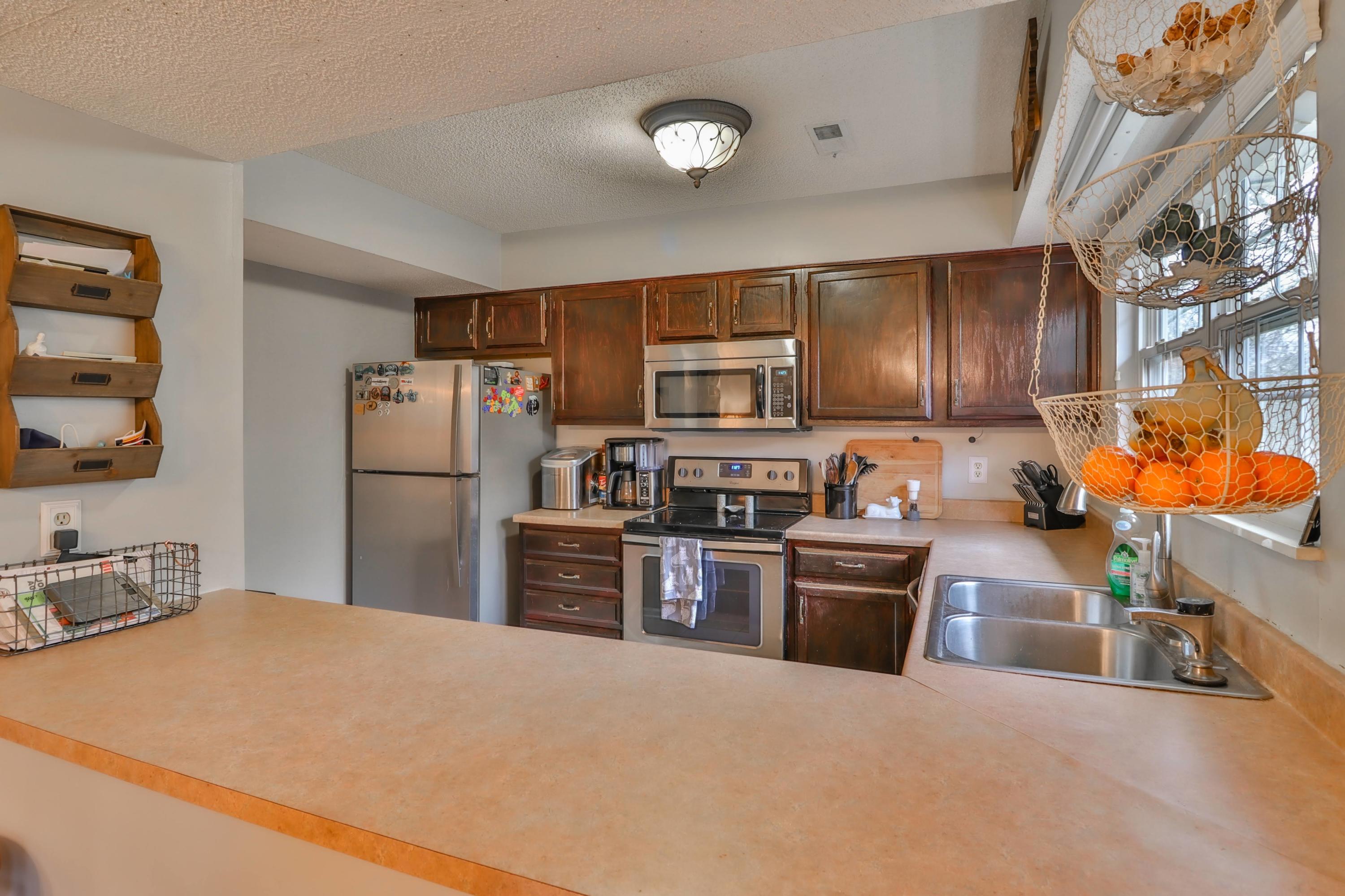 1228 Wenlock Road Knoxville, TN 37922 - Photo 8 of 29 Kitchen