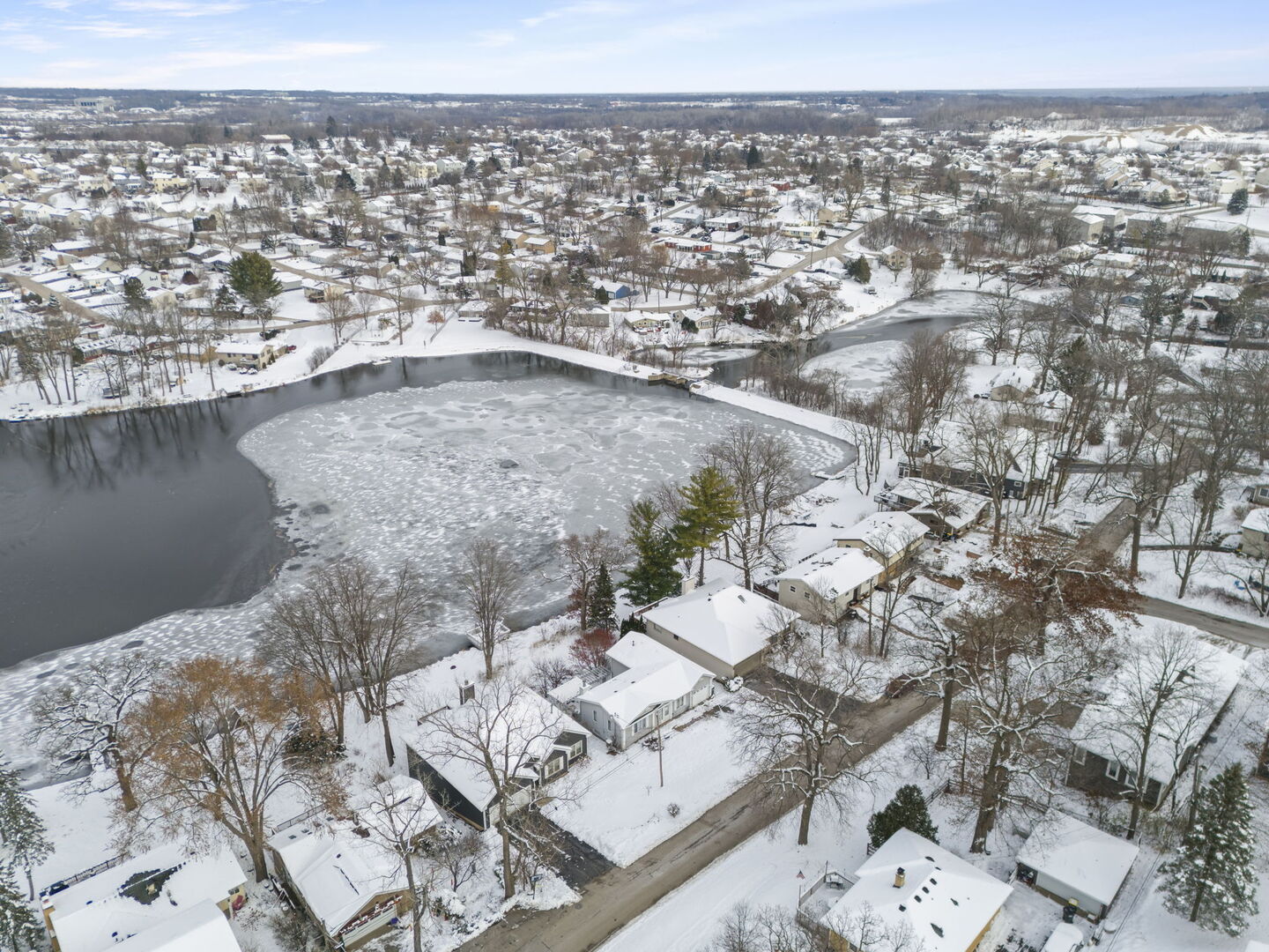 338 Hiawatha Drive Lake In The Hills, IL 60156 - Photo 44 of 49 an aerial view of a house