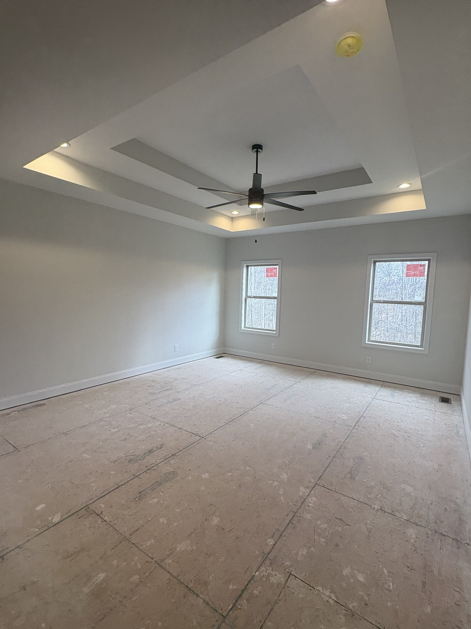 353 Young Lane Pleasant View, TN 37146 - Photo 7 of 26 a view of a livingroom with a ceiling fan and window