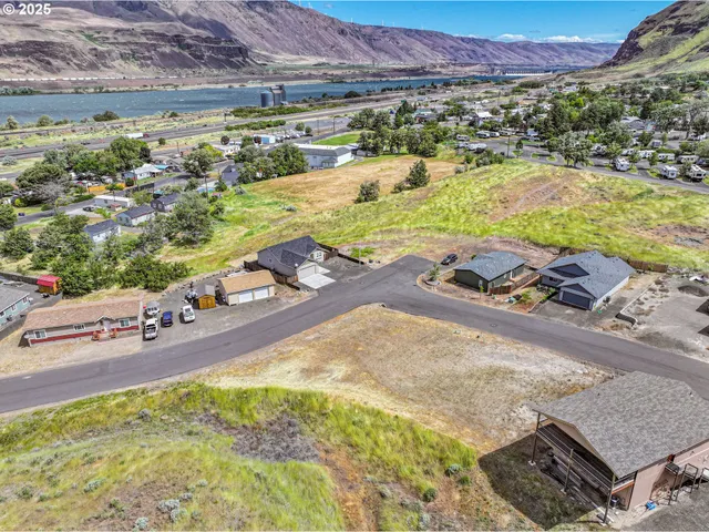 $65,000 | 402 Deschutes Lane, Rufus, OR 97050