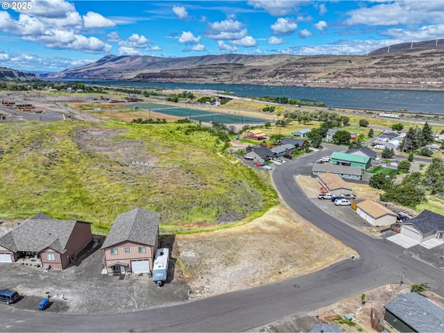 $65,000 | 402 Deschutes Lane, Rufus, OR 97050