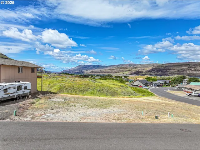 $65,000 | 402 Deschutes Lane, Rufus, OR 97050