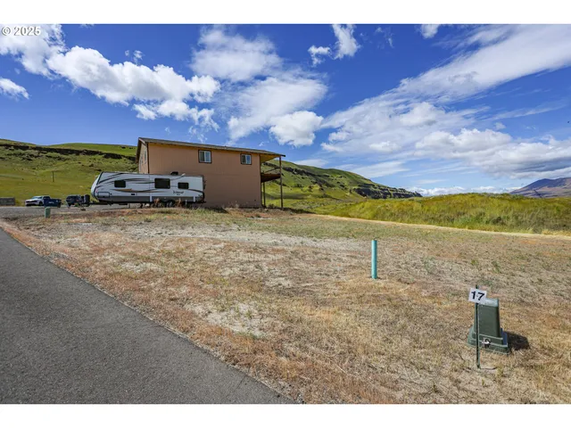 $65,000 | 402 Deschutes Lane, Rufus, OR 97050