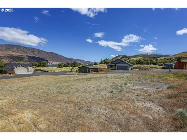 $65,000 | 402 Deschutes Lane, Rufus, OR 97050