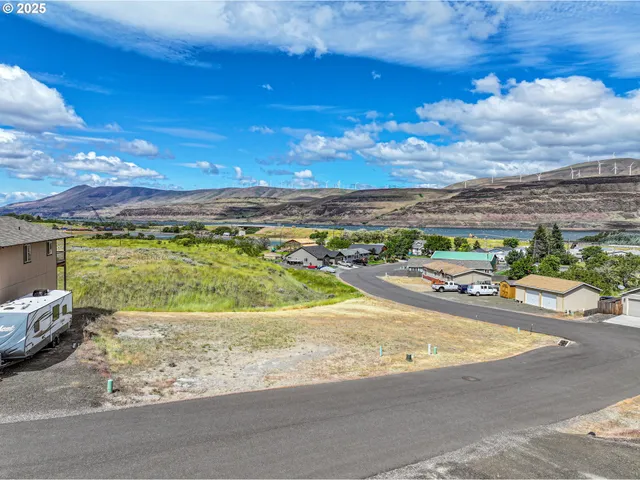 $65,000 | 402 Deschutes Lane, Rufus, OR 97050