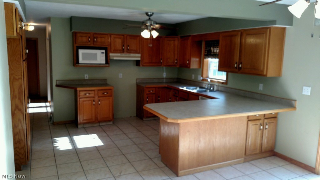4017 Center Road Conneaut, OH 44030 - Photo 2 of 32