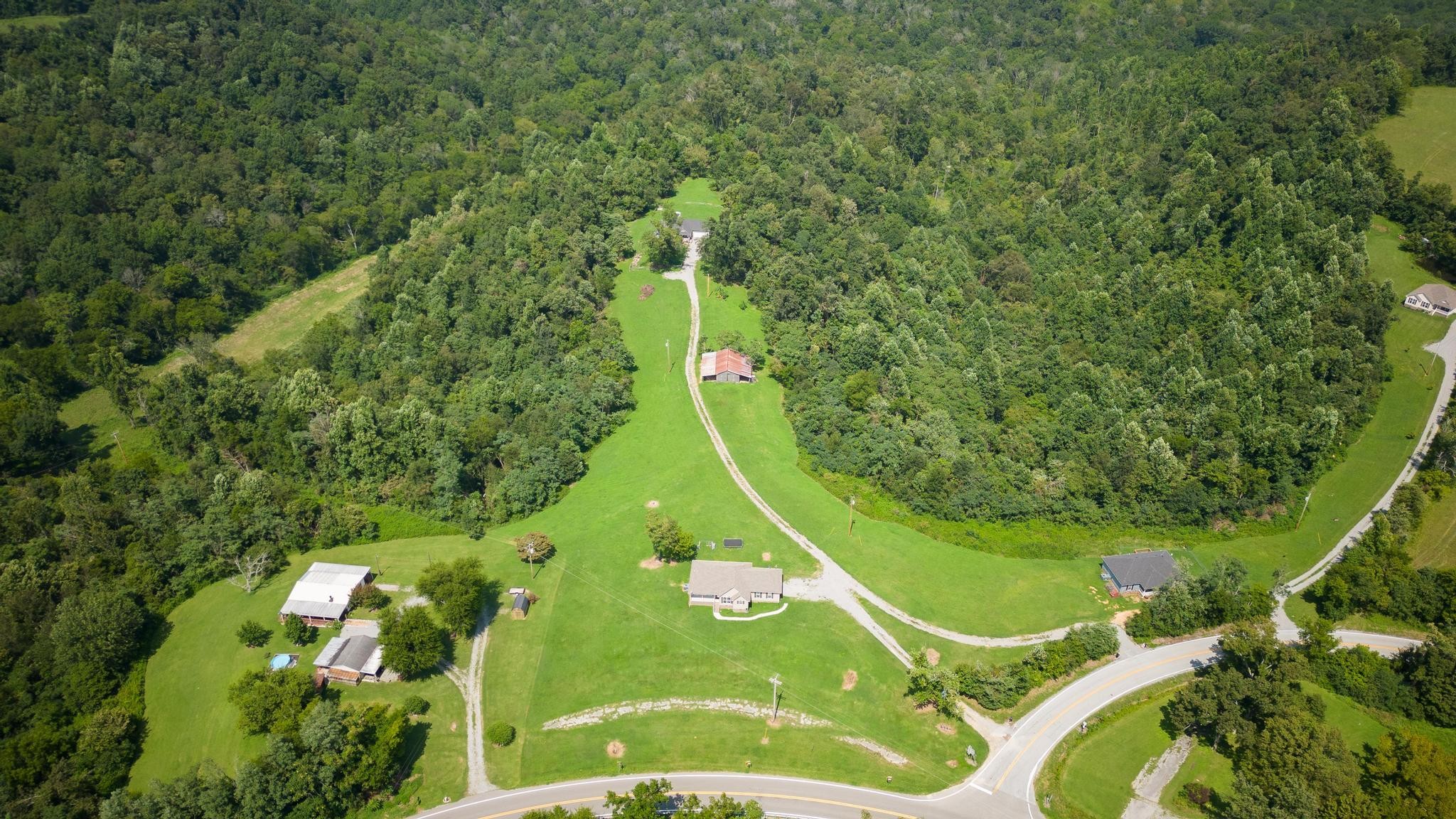 7040 Charity Road Petersburg, TN 37144 - Photo 31 of 36