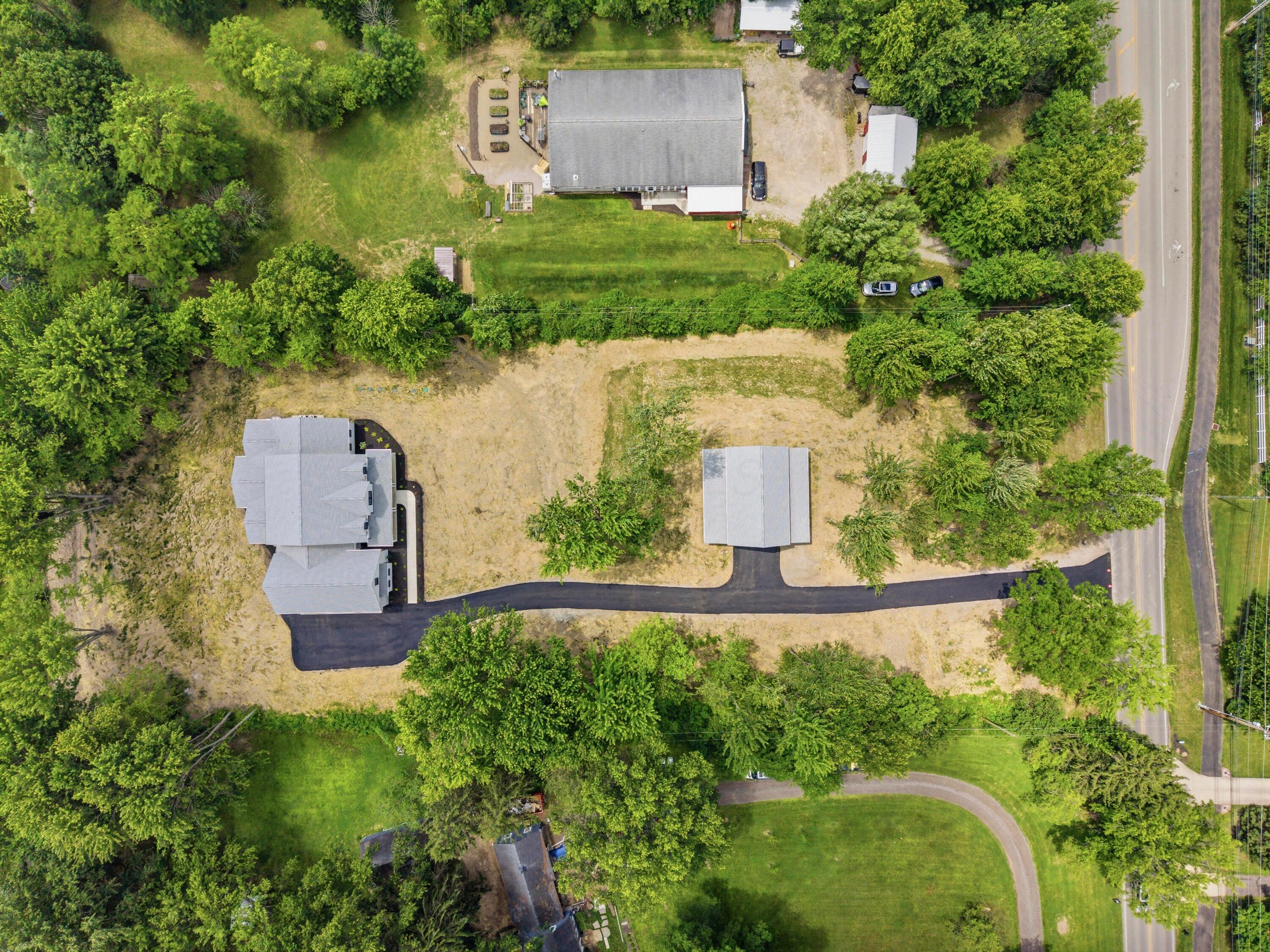8002 Maxtown Road Westerville, OH 43082 - Photo 4 of 77 .