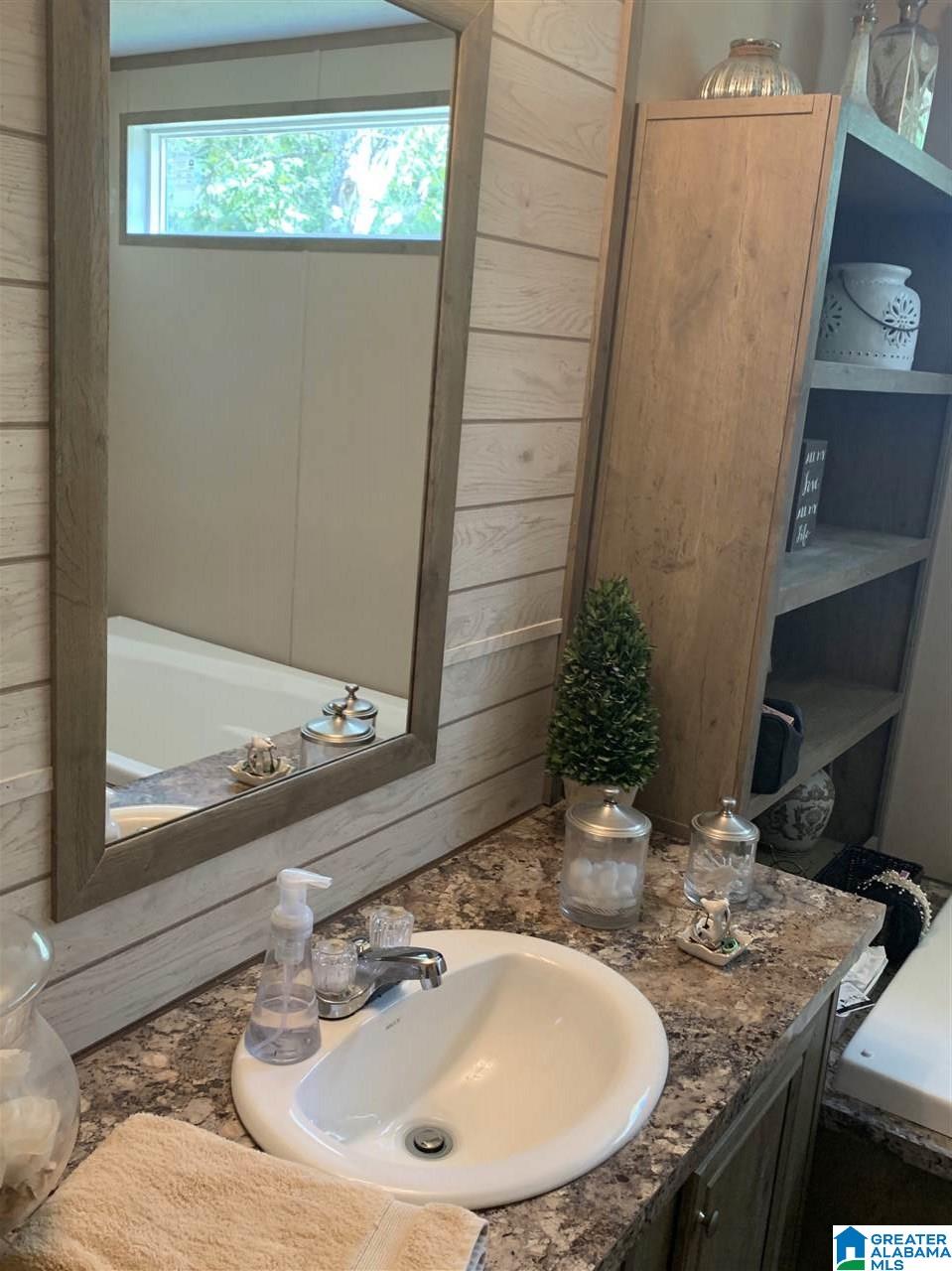 5137 Snowville Brent Road Dora, AL 35062 - Photo 4 of 11 Gallery Image 4