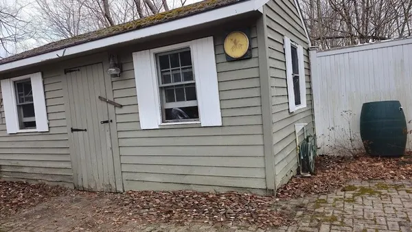 $319,900 | 12 Schoolhouse Lane, Hampden, ME 04444