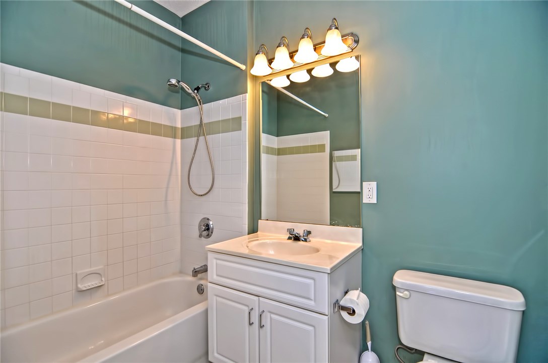 78 Mill Street, Unit 203 Woonsocket, RI 02895 - Photo 5 of 26 Gallery Image 5
