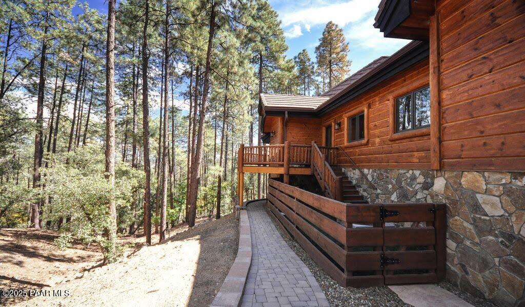 1585 High Valley Ranch Road Prescott, AZ 86303 - Photo 34 of 38 dog run