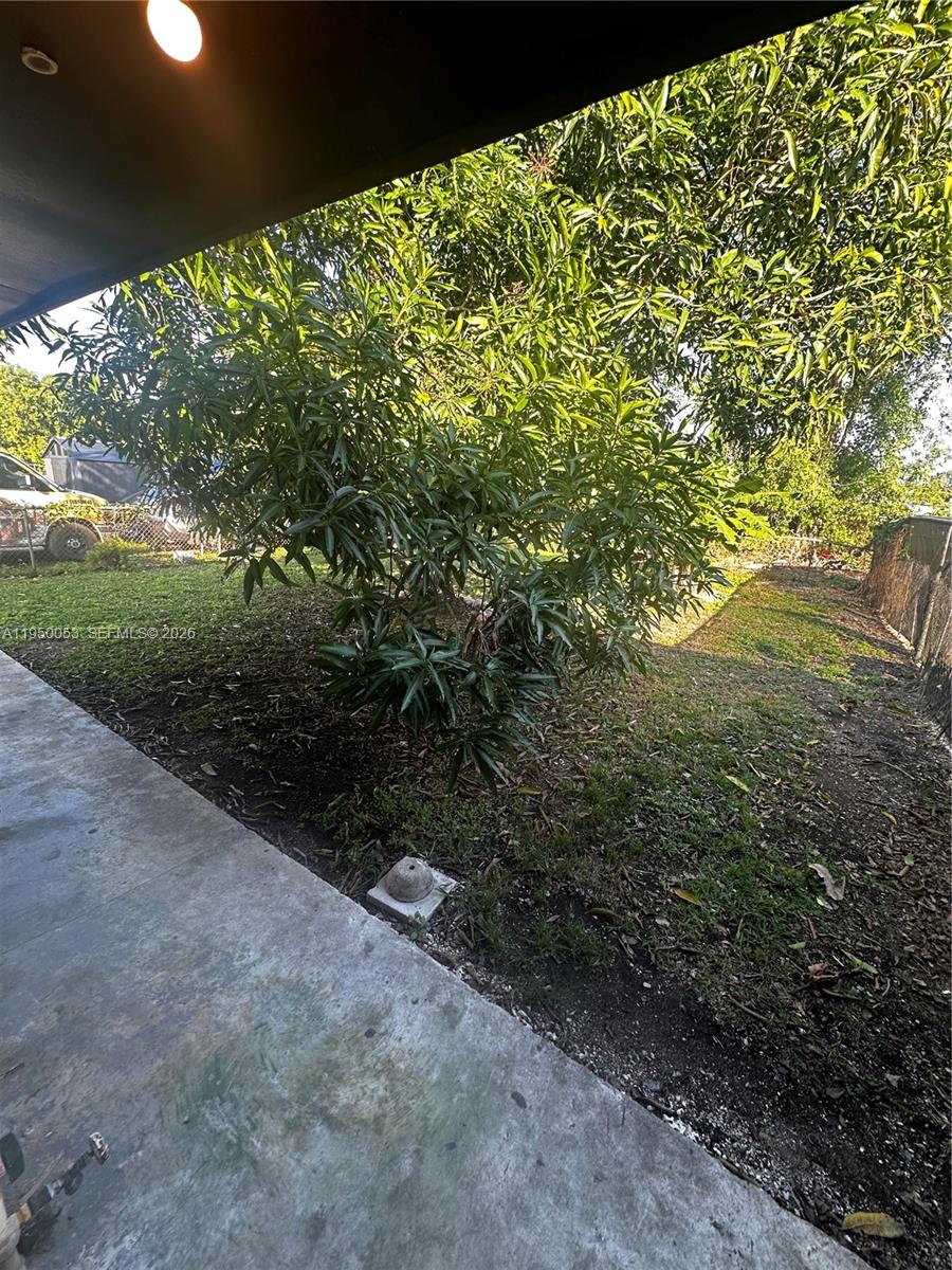 26445 Southwest 139th Avenue, Unit 26445 Homestead, FL 33032 - Photo 18 of 20