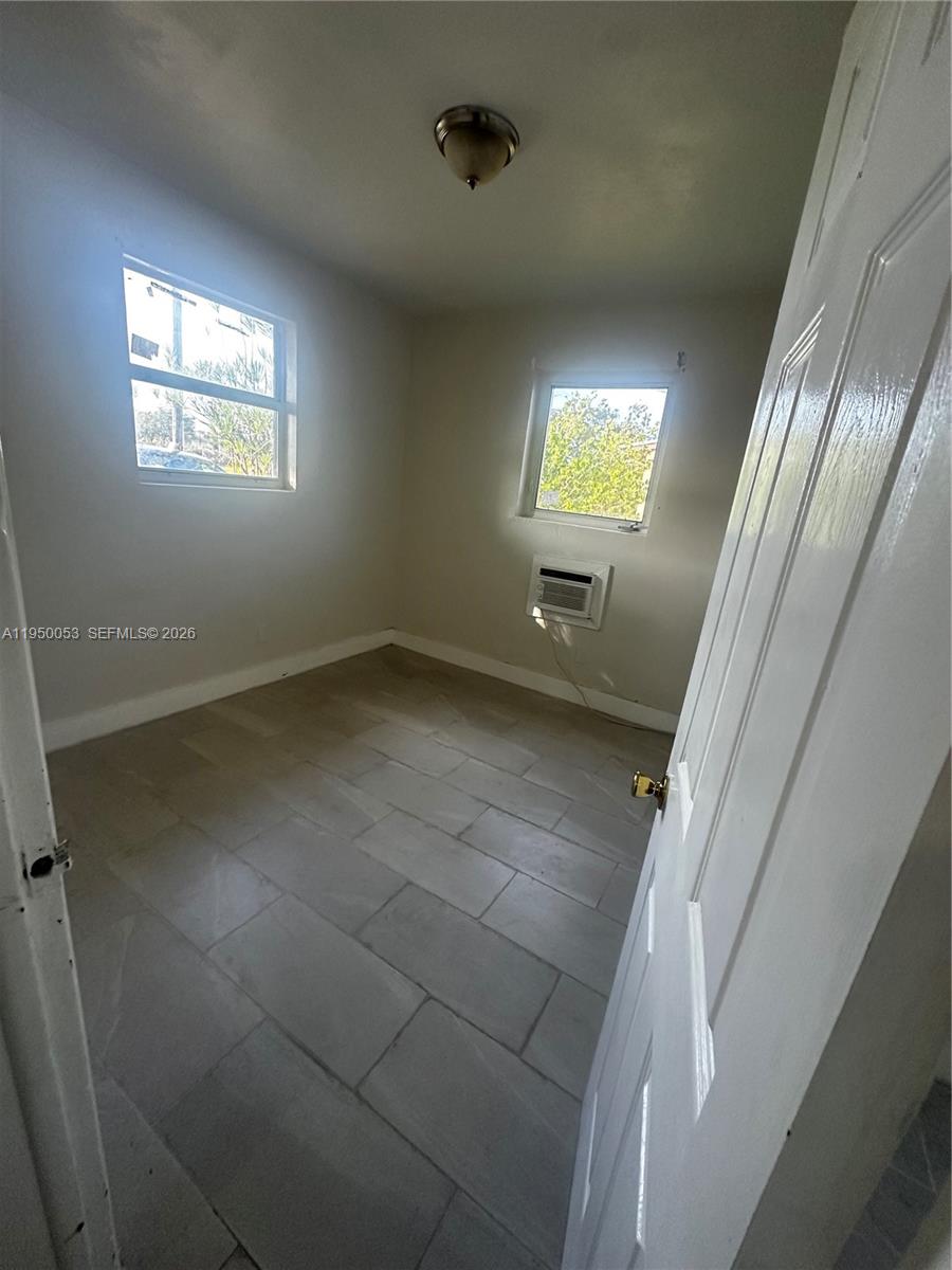 26445 Southwest 139th Avenue, Unit 26445 Homestead, FL 33032 - Photo 4 of 20