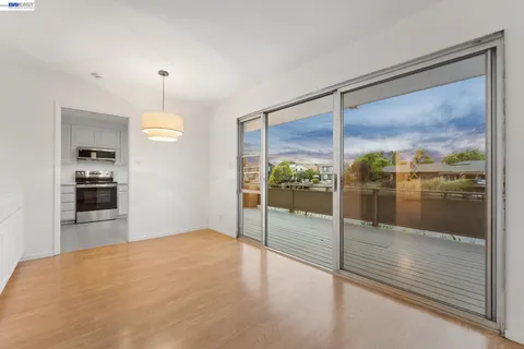 $595,000 | 339 Broadway, Unit 116, Alameda, CA 94501