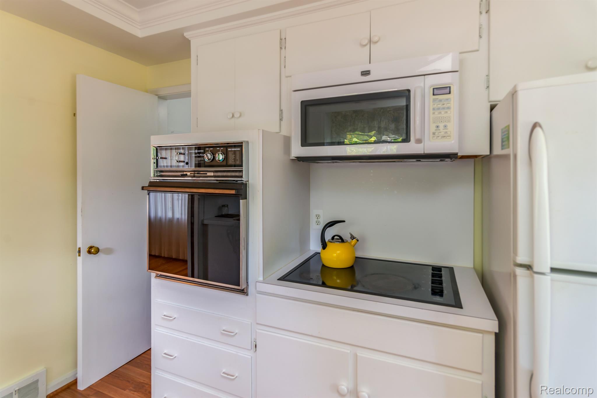 527 West Webster Road Royal Oak, MI 48073 - Photo 10 of 28 Gallery Image 10