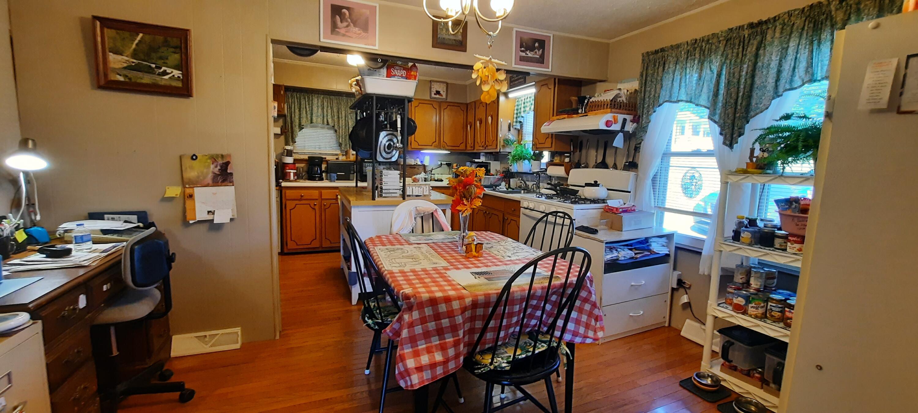 10774 East Laurel Road London, KY 40741 - Photo 9 of 21 20260827_155726