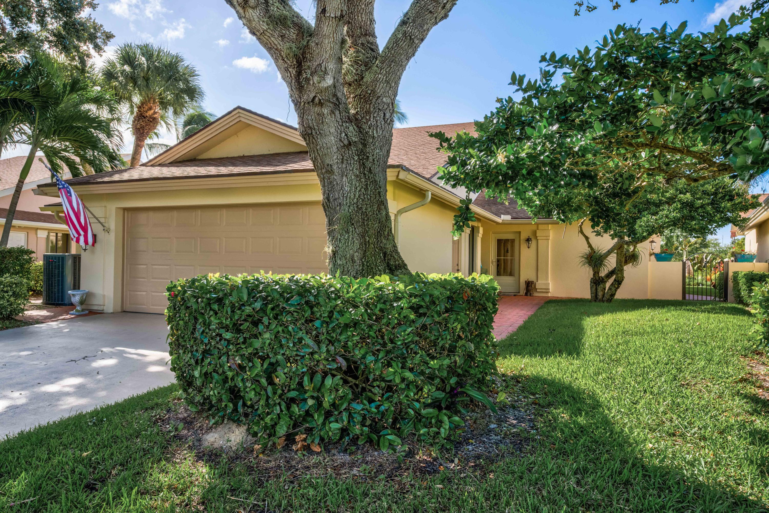 332 River Edge Road Jupiter, FL 33477 - Photo 33 of 103 Front