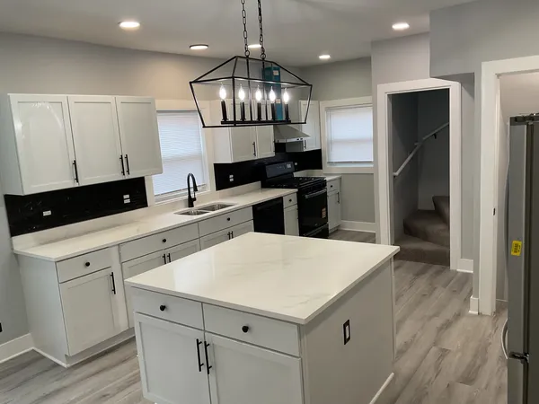 $3,200 | 14846 Woodlawn Avenue, Dolton, IL 60419