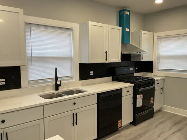 $3,500 | 14846 Woodlawn Avenue, Dolton, IL 60419