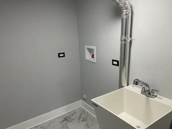 $3,500 | 14846 Woodlawn Avenue, Dolton, IL 60419