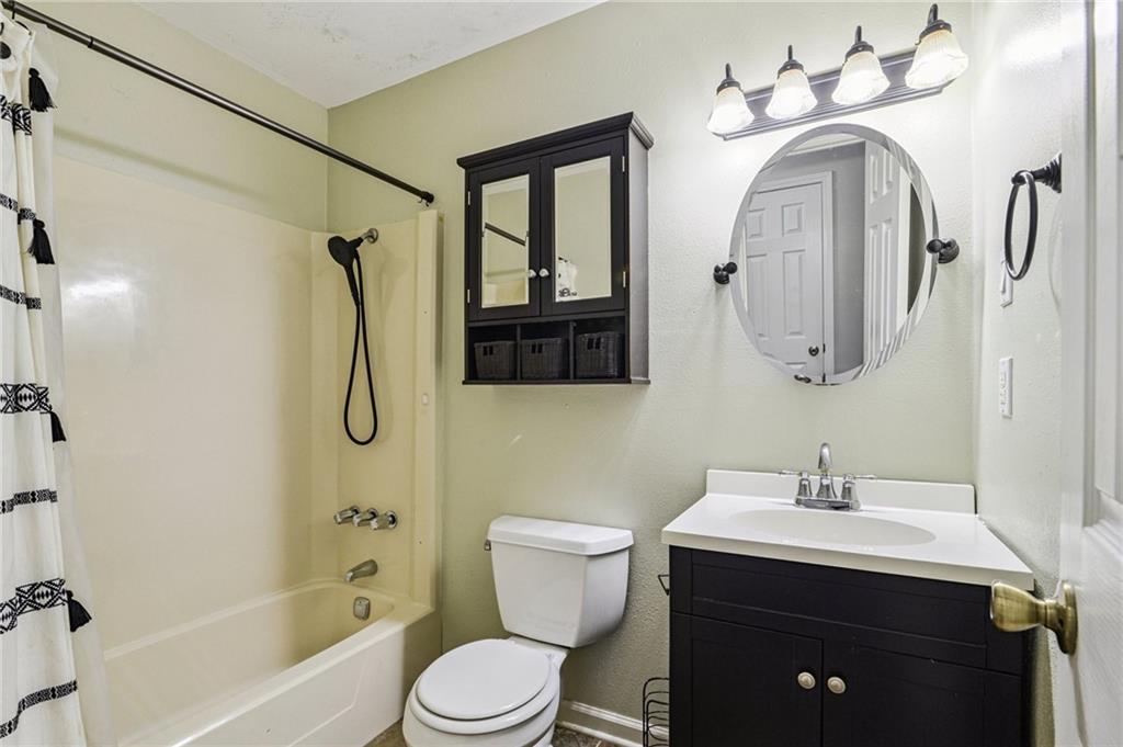 5088 Jean Lafitte Boulevard Lafitte, LA 70067 - Photo 9 of 16