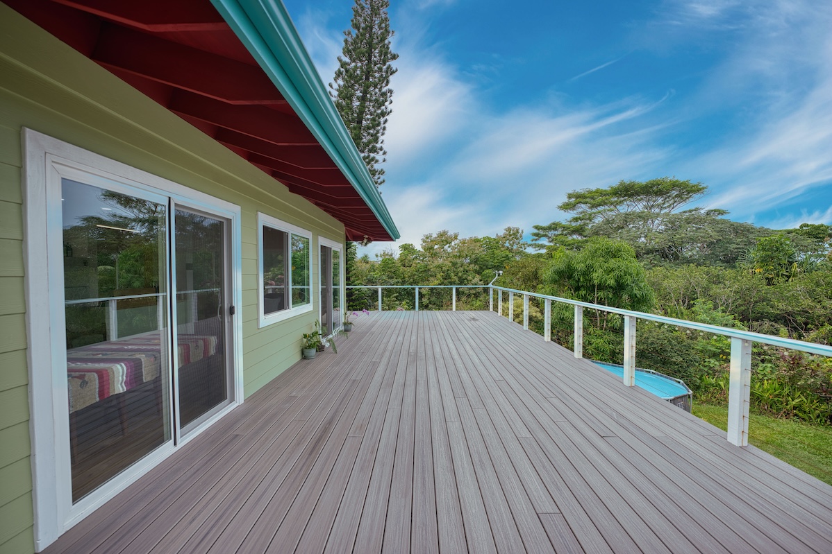 14-3674 Government Beach Road Pahoa, HI 96778 - Photo 13 of 29 a view of balcony with wooden floor and fence