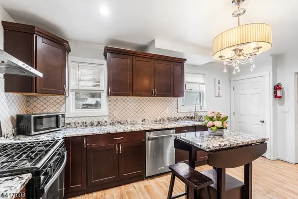 $429,900 | 218 Muhlenberg Place, Plainfield, NJ 07060