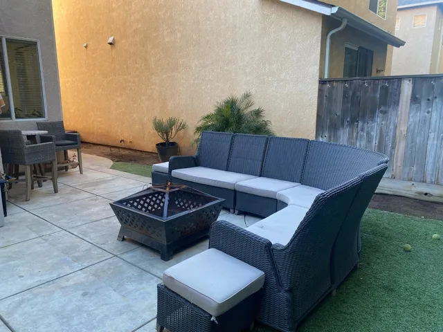 $495,000 | 73 West Bohemia Lane, Clovis, CA 93619