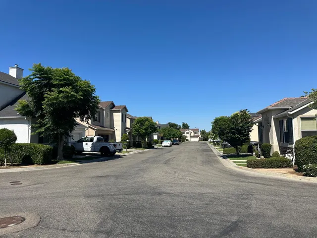 $495,000 | 73 West Bohemia Lane, Clovis, CA 93619