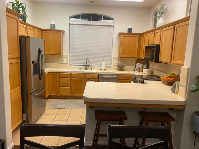 $495,000 | 73 West Bohemia Lane, Clovis, CA 93619