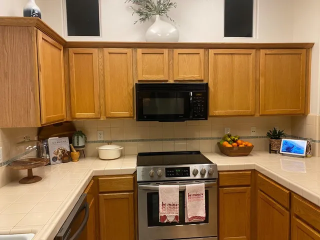 $495,000 | 73 West Bohemia Lane, Clovis, CA 93619