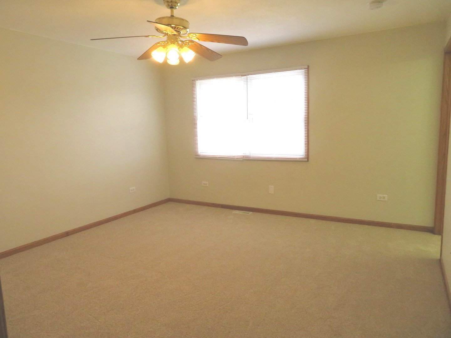 2041 Lisbon Road, Unit B Morris, IL 60450 - Photo 15 of 21