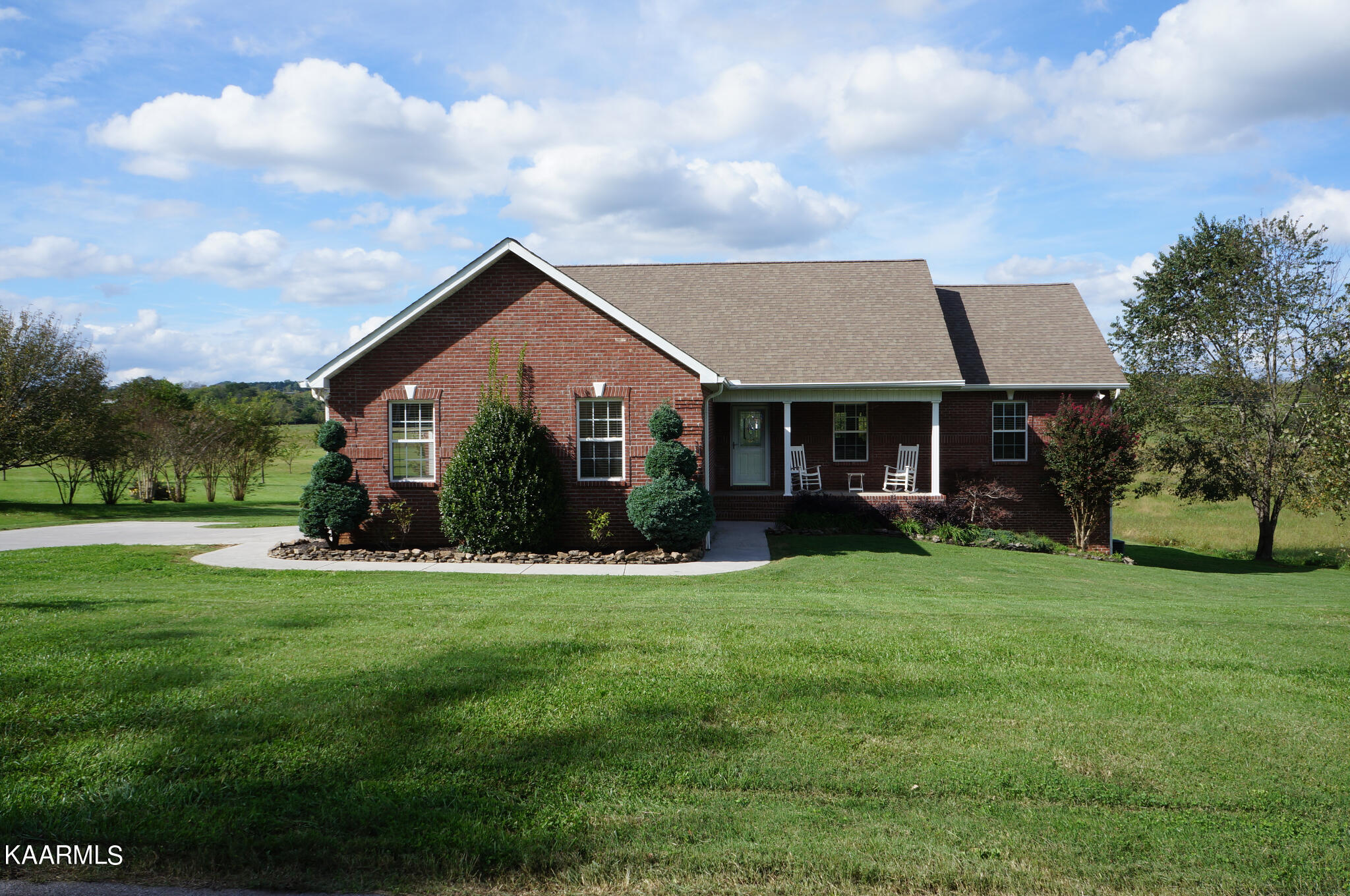 660 Craigs Chapel Road Greenback, TN 37742 - Photo 1 of 25 00
