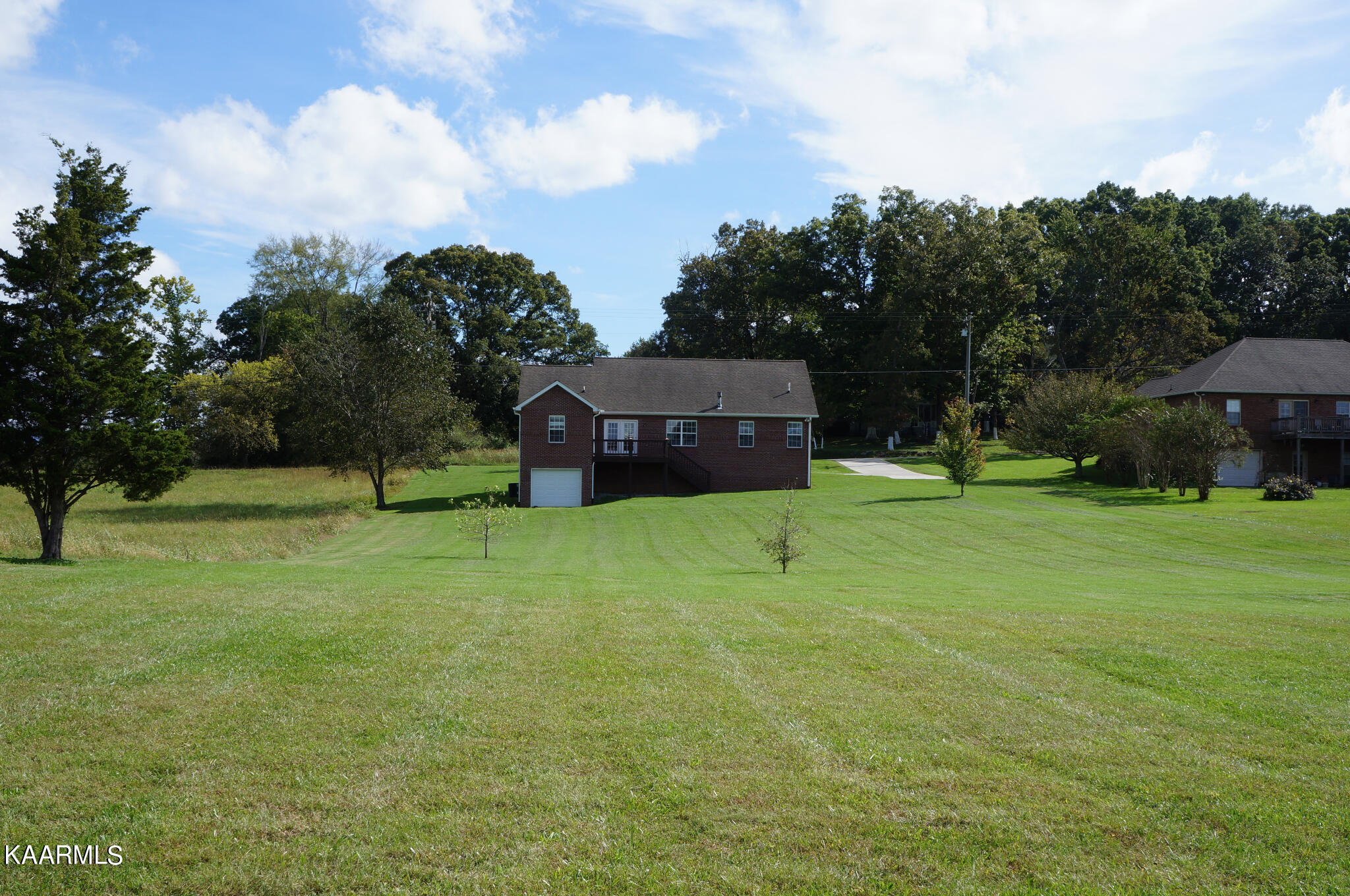 660 Craigs Chapel Road Greenback, TN 37742 - Photo 2 of 25 01