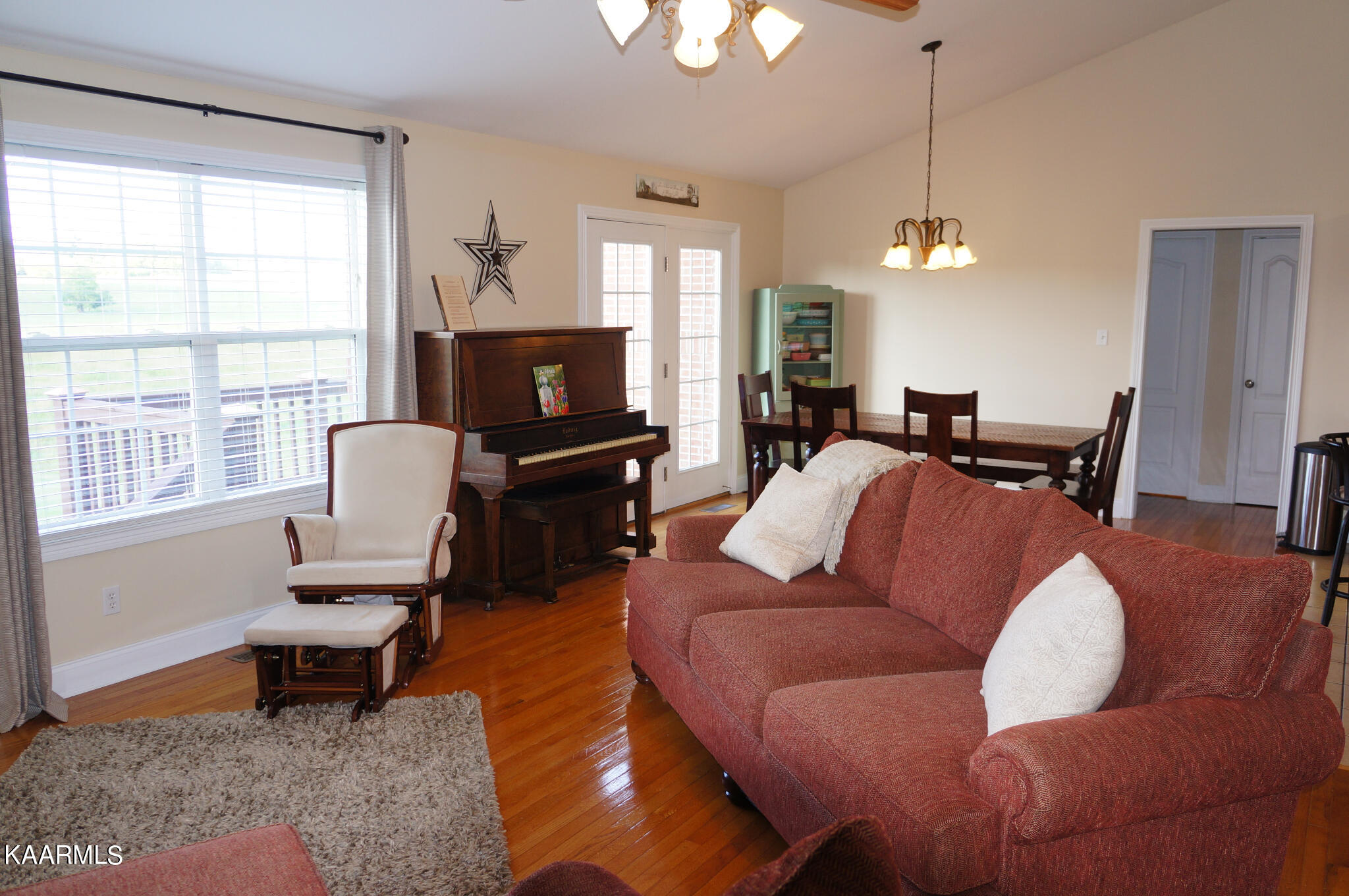 660 Craigs Chapel Road Greenback, TN 37742 - Photo 12 of 25 11