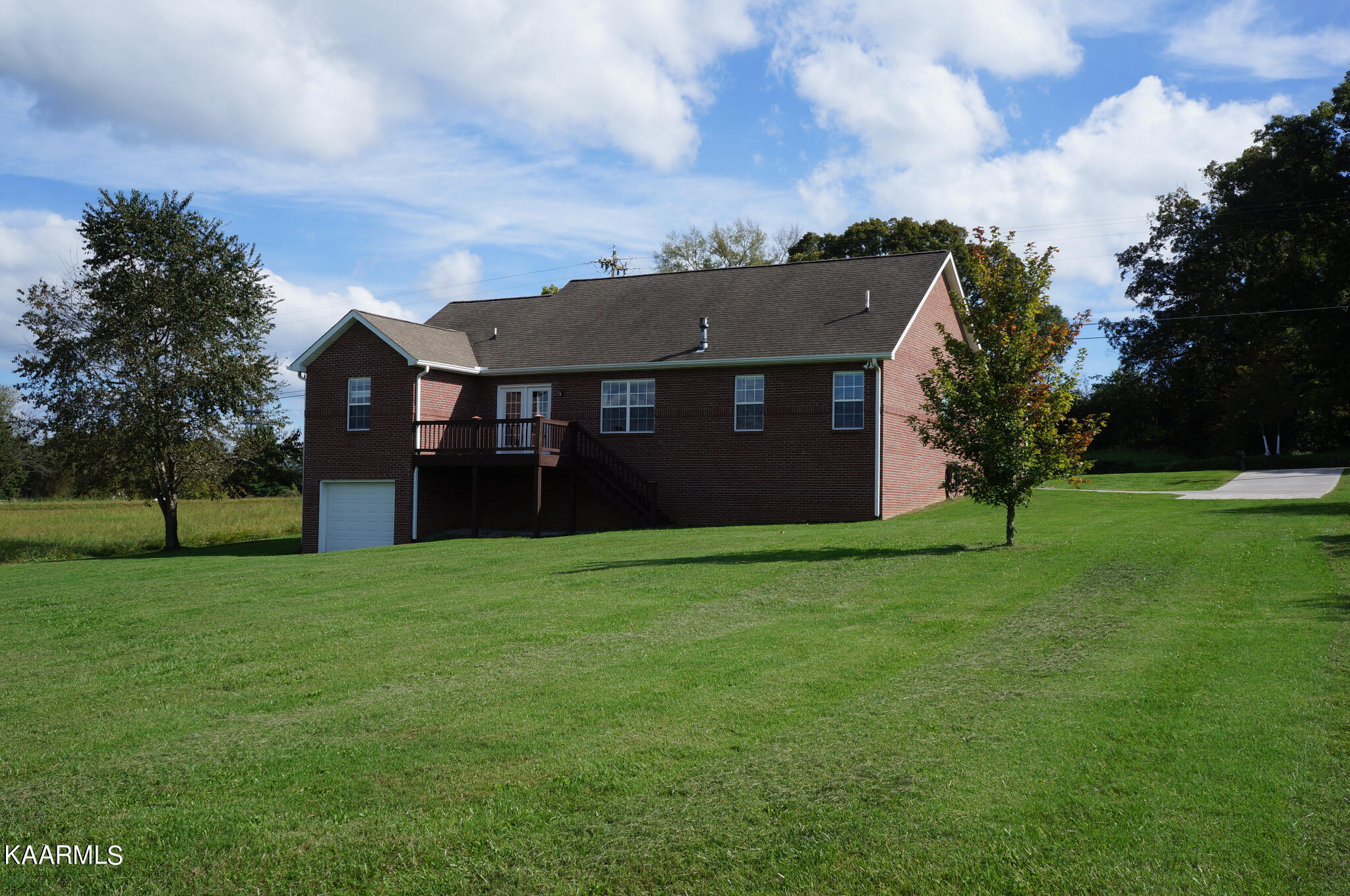 660 Craigs Chapel Road Greenback, TN 37742 - Photo 3 of 25 02