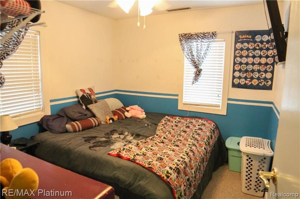 923 East Jolly Road Lansing, MI 48910 - Photo 15 of 21
