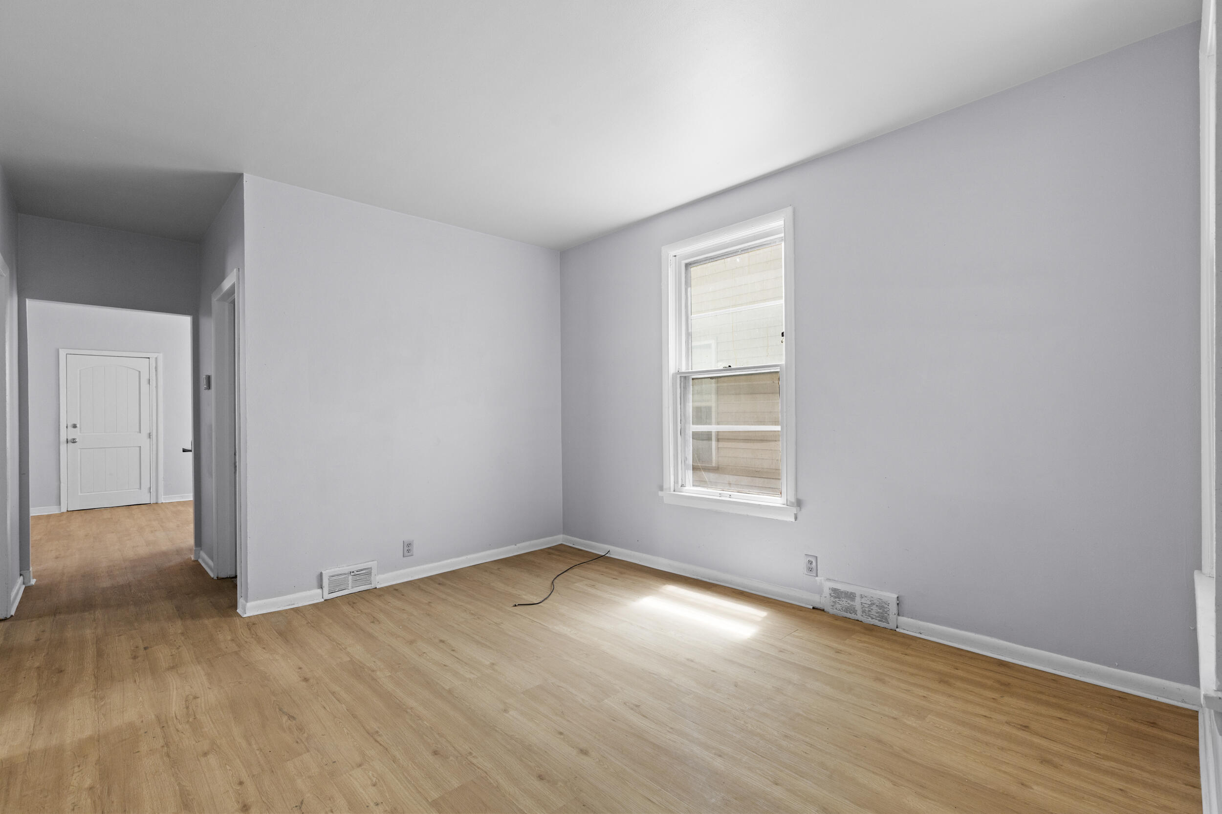 2122 South 26th Street, Unit 2122A Milwaukee, WI 53215 - Photo 12 of 26 Big living area