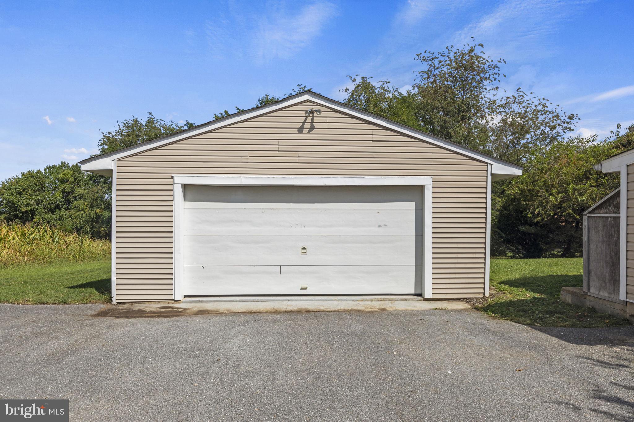 14208 Peddicord Road Mount Airy, MD 21771 - Photo 24 of 25 Gallery Image 24