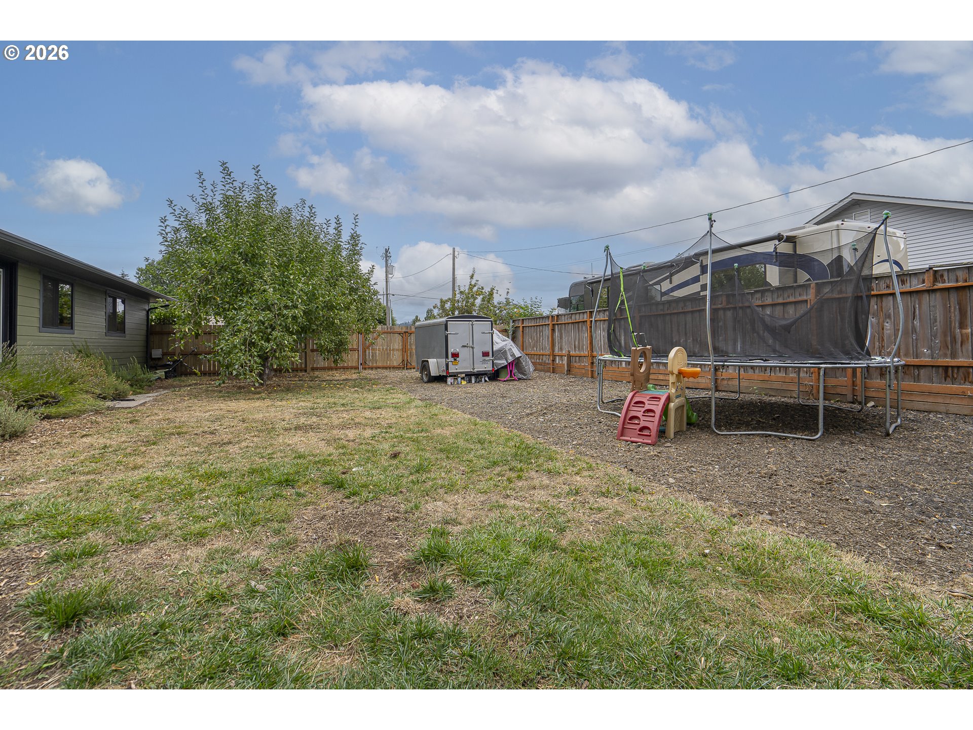 320 11th Street Lebanon, OR 97355 - Photo 36 of 39