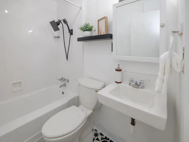 $217,500 | 312 Schuring Road, Portage, MI 49024