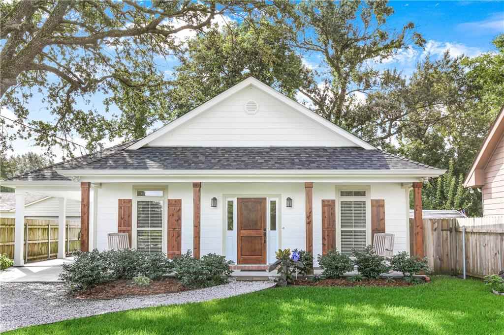 10820 Russell Street River Ridge, LA 70123 - Photo 1 of 21