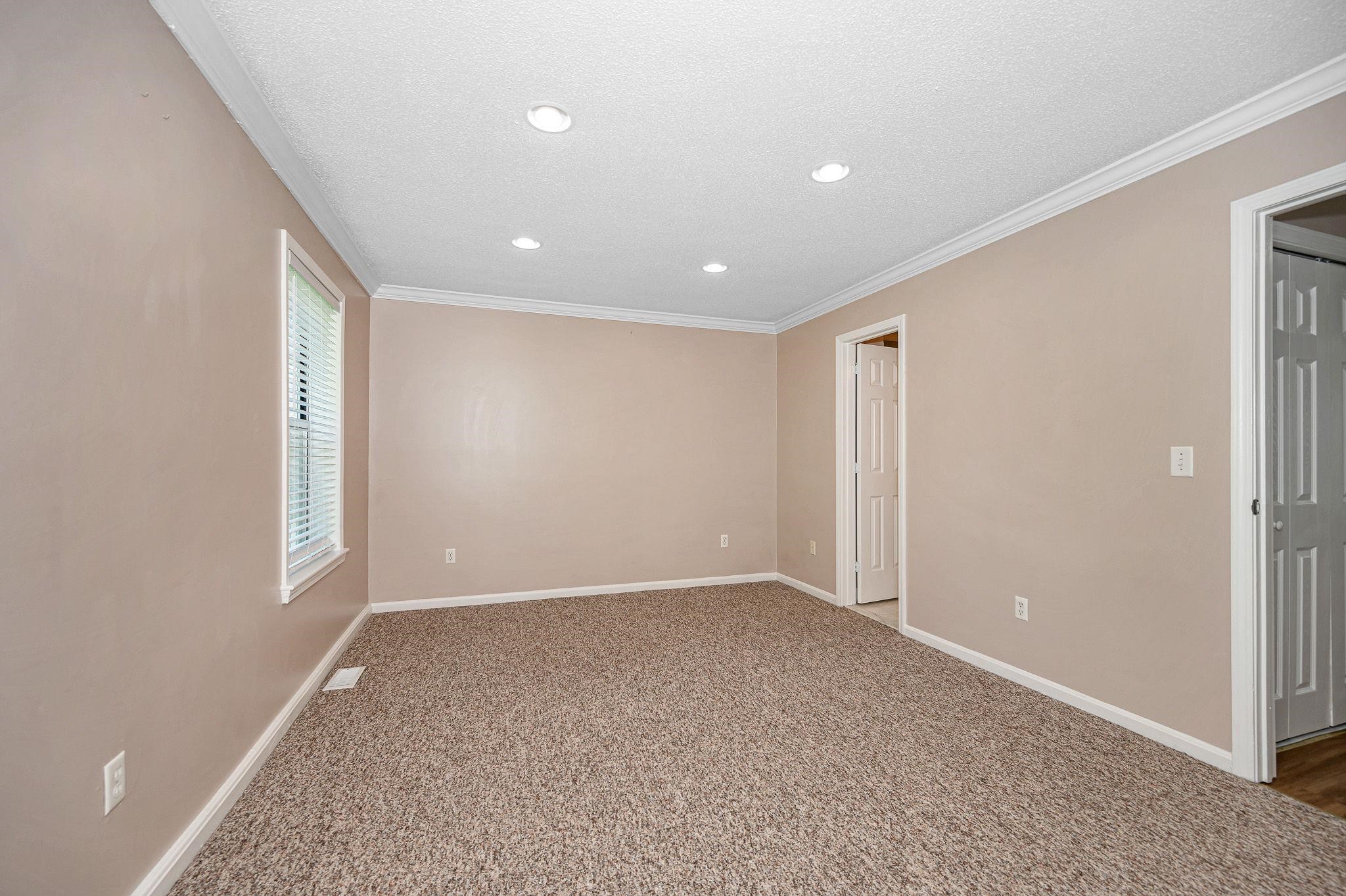 100 Middlesex Road, Unit 100 Merrimack, NH 03054 - Photo 12 of 33