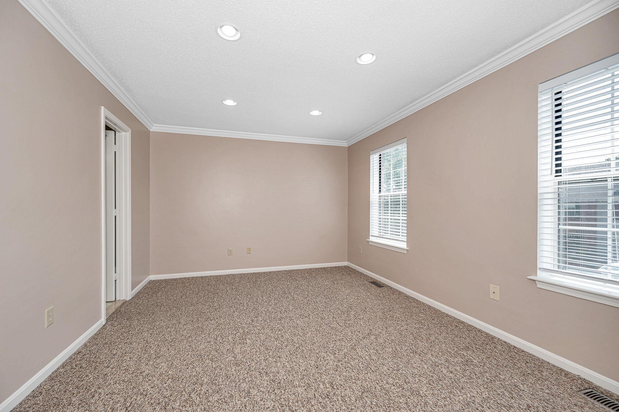 100 Middlesex Road, Unit 100 Merrimack, NH 03054 - Photo 16 of 33