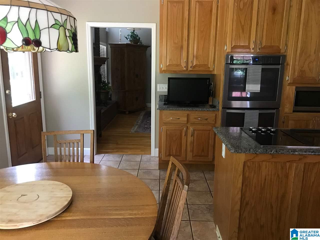 210 South Oak Lane Talladega, AL 35160 - Photo 11 of 50