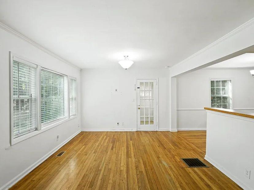 2371 Ben Hill Road Atlanta, GA 30344 - Photo 15 of 20